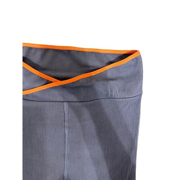 Free People Movement free throw denim grey ribbed yoga shorts Size XS - Picture 3 of 5